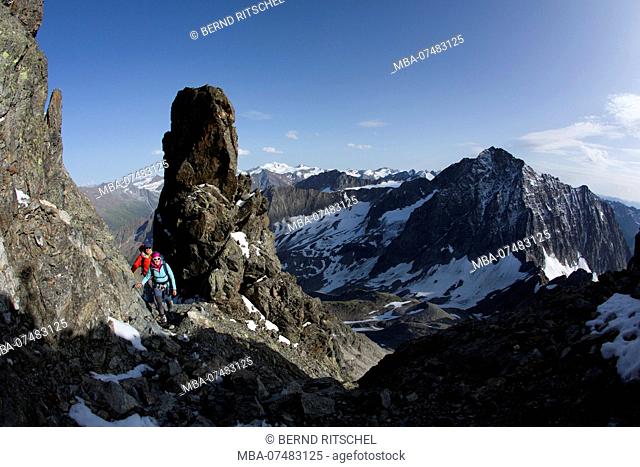Ascent to Verpeilspitze, Kaunergrat, Ã–tztaler Alps, Tyrol, Austria