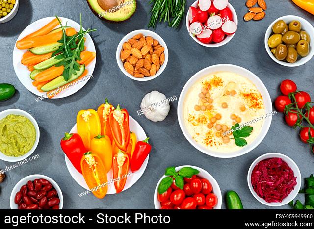Gemüse Hintergrund vegane gesunde Ernährung vegan gesund bio clean eating Essen auf Schieferplatte