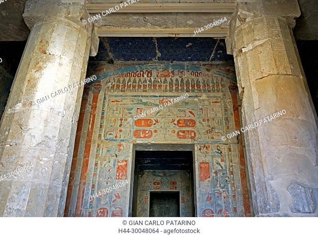 Deir el Bahari, Luxor, Egypt: temple of the queen Hatshepsut (New Kingdom 1567-1080 b.C.) at Deir el Bahari called Djeser-Djeseru: internal chapel
