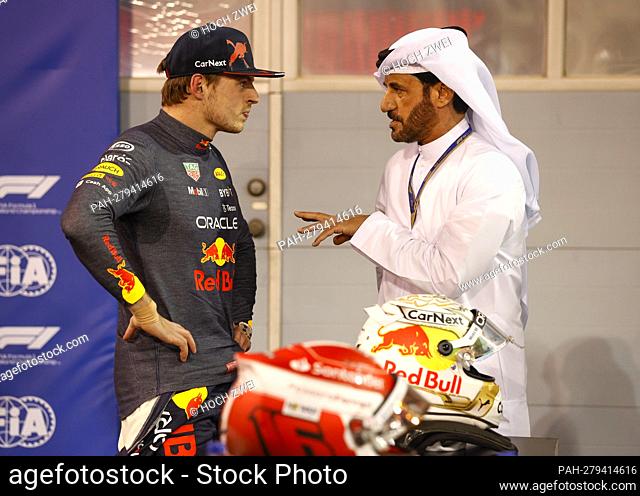 #1 Max Verstappen (NLD, Oracle Red Bull Racing), Mohammed Ahmed bin Sulayem (UAE, FIA President), F1 Grand Prix of Bahrain at Bahrain International Circuit on...