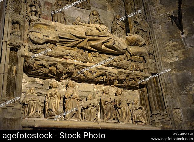 Tomb of the Bishop Bernat de Pau (15th century) inside the Cathedral of Girona (Catalonia, Spain)