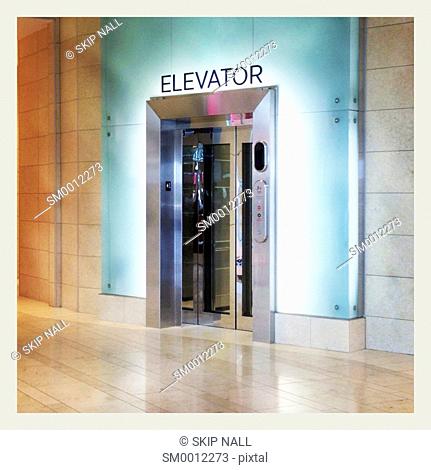 Elevator in a mall