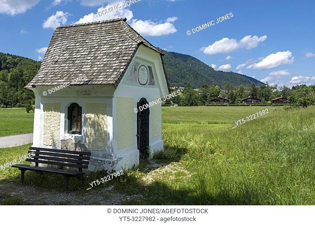 Wayside shrine in the Bavarian countryside, Ruhpolding, Upper Bavaria, Germany, Europe