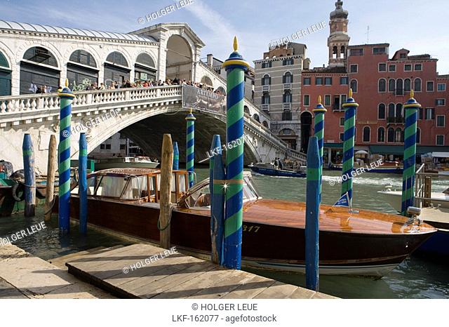 Rialto Bridge over Grand Canal, Venice, Veneto, Italy