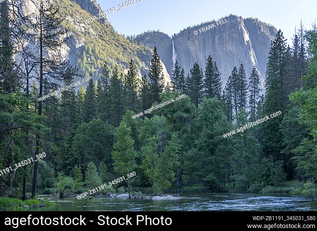 View of Cooks Meadow and Upper Yosemite Falls, Yosemite National Park, UNESCO World Heritage Site, California, USA, North America