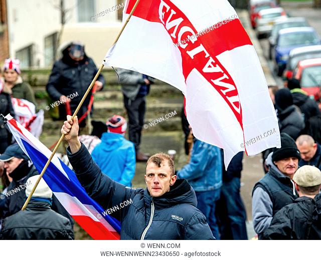 Clashes as anti-immigration groups including the National Front (NF) and the English Defence League (EDL) protest in Dover