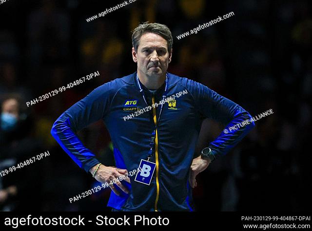 29 January 2023, Sweden, Stockholm: Handball: World Cup, semi-final Sweden - Spain at the Ergo Arena. Sweden's coach Glenn Solberg reacts disappointed