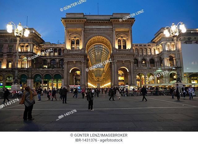 Galleria Vittorio Emanuele II shopping mall, arcade, Milan, Lombardy, Italy, Europe, PublicGround