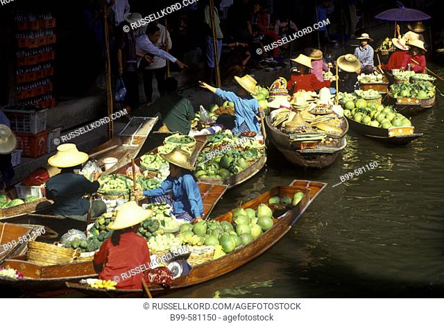 Floating Market, Damneon Saduak, Thailand