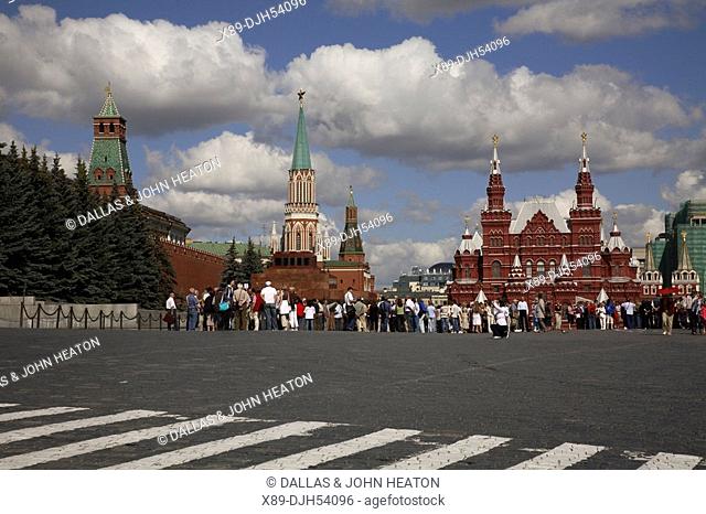 Russia, Moscow, Red Square, The Kremlin, Lenin Mausoleum, State History Museum, St Nicholas Tower
