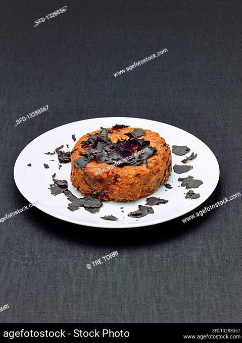 Döppekooche with truffles (German potato cake with bacon made in a pot, Rhineland cuisine)