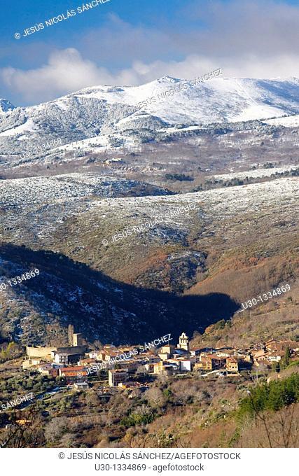 Overview of Sierra de Francia in winter, with a small town, San Martín del Castañar, in close-up, Salamanca province, Biosphere Reserve of Sierra de Béjar and...