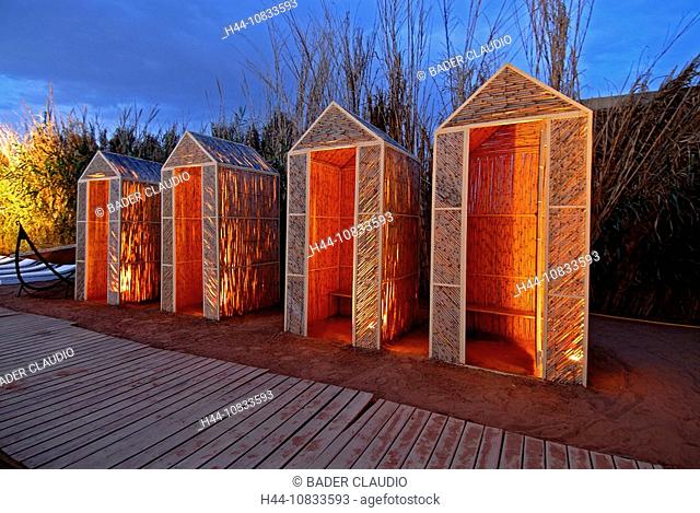 Plage Rouge, Marrakech, Marocco, Afrika, outdoors, changing cubicles, beach, lifestyle, at night, evening, dusk, illum