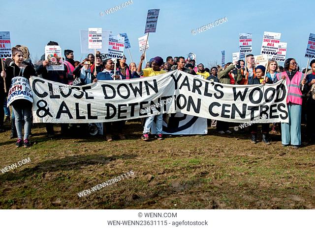 As the migrant and refugee crisis continues, over a thousand protesters gather behind Yarl's Wood Immigration Removal Centre calling for the controversial...
