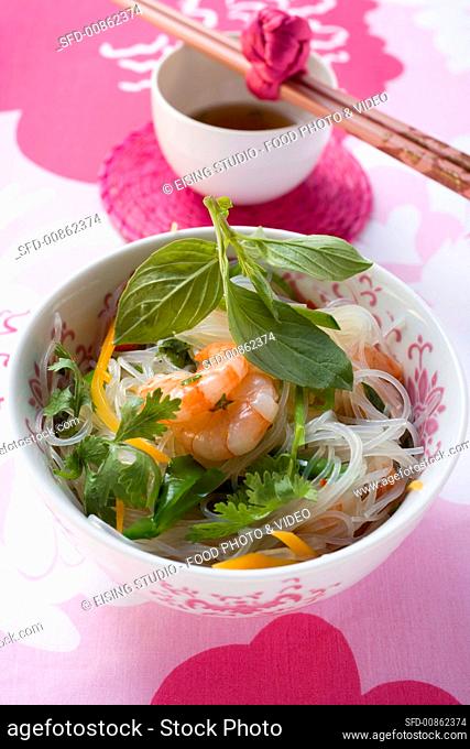 Glass noodle salad with shrimps (Asia)