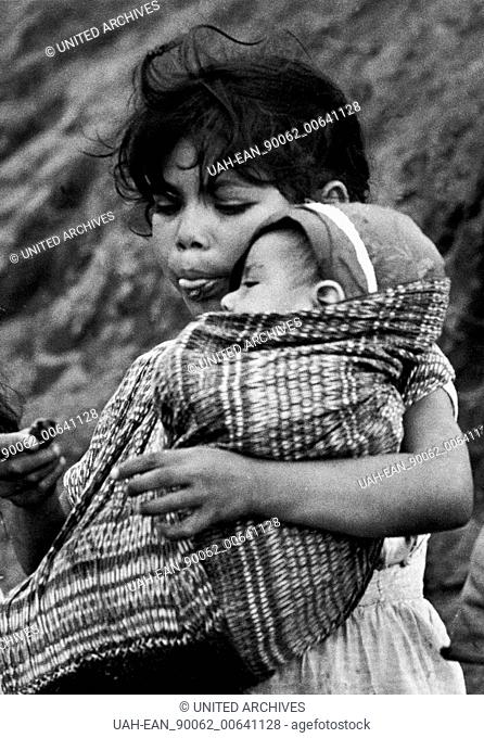Travel to Mexico - Mexico - Purepecha children in the city of Patzcuaro, state of Michoacan. Image date circa 1962. Photo Erich Andres