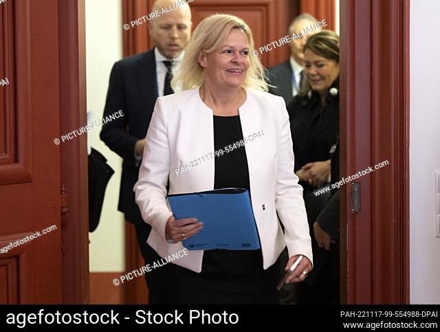 17 November 2022, Hessen, Eltville: Federal Minister of the Interior Nancy Faeser (SPD) arrives for bilateral talks with Piantedosi