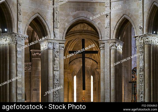 Romanesque altar, Santo Domingo de la Calzada Cathedral, Santo Domingo de la Calzada, La Rioja, Spain, Europe