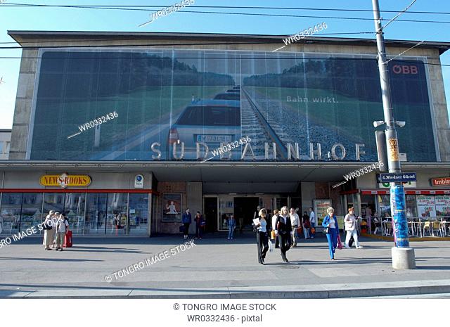 Central Station of Staromestska Namesti, Czech