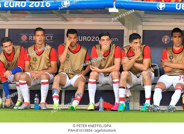 Koke (L-R) Lucas Vazquez, Pedro Rodriguez, Hector Bellerin Moruno, Marc Bartra, Bruno Soriano Llido of Spain sit on the bench during the UEFA EURO 2016 Round of...