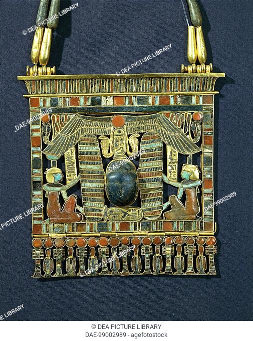 Egyptian civilization, Third Intermediate Period, Dynasty XXI-XXII. Treasure of Tanis. Breastplate of Psusennes I made of gold, lapis lazuli and red jasper