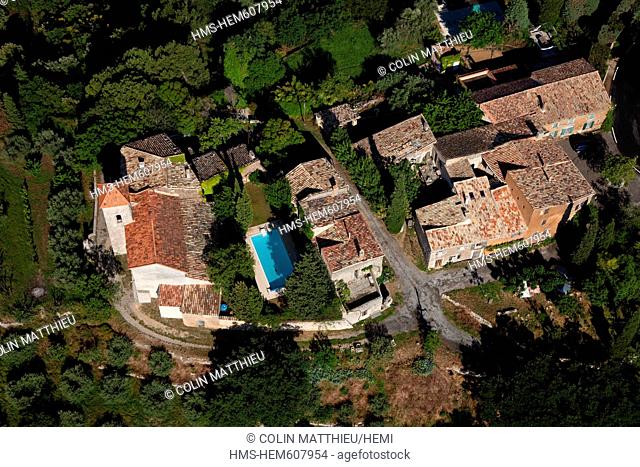 France, Vaucluse, Luberon Regional Park, Saint Saturnin les Apt, hamlet Croagnes aerial view
