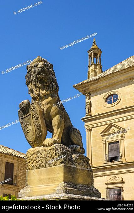 Heraldic lion statue. Town Hall, Palacio de las Cadenas by architect Andres de Vandelvira in plaza Vazquez de Molina. Ubeda, Jaén province