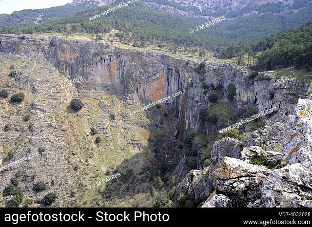 Sierra de Cazorla Natural Park, El Chorro waterfall. Jaén, Andalusia, Spain
