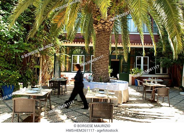 Portugal, Lisbon, Santos District, York House Hotel, Rua das janelas verdes 32, restaurant in the inner courtyard