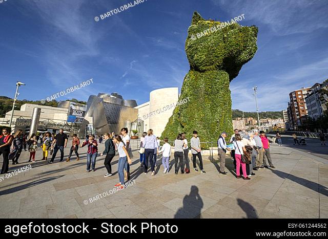 Puppy , Jeff Koons, Guggenheim Museum Bilbao, acronym XX, designed by Frank O. Gehry, Bilbao, Pais Vasco, Spain