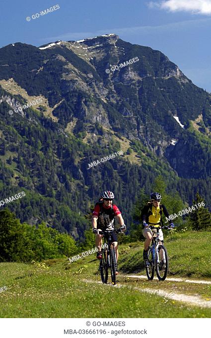 Mountain biker in the Pillerseetal, Tyrol, Austria