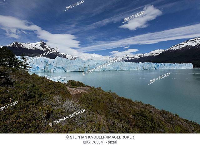 Perito Moreno Glacier, Parque Nacional Los Glaciares, Los Glaciares National Park, Patagonia, Argentina, South America