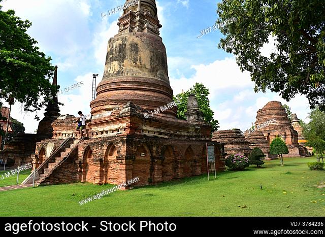 Ayutthaya Historical Park, Wat Yai Chai Mongkhon buddhist temple (14th century, World Heritage). Phra Nakhon Si Ayutthaya, Thailand