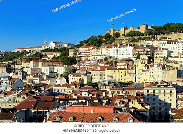 Portugal, Lisbon, city view from the elevador (elevator) de Santa Justa and the Castelo Sao Jorge (Castle of St. George) on the Alfama hill