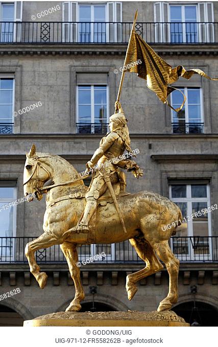 Joan of Ark statue in Paris