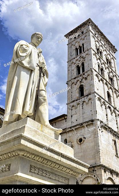 Statue of Italian politician Francesco Burlamacchi, 1498 - 1548 by Italian sculptor Ulisse Cambi, 1807 - 1895 in the Piazza San Michele, Lucca, Lucca Province