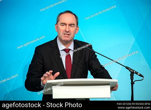 06 December 2020, Bavaria, Munich: Hubert Aiwanger, Minister of Economic Affairs and Chairman of the Free Voters in Bavaria