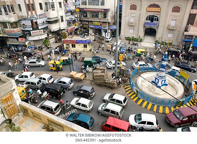 Traffic on Chandni Chowk & HC Sen Road. Old Delhi. Delhi. India