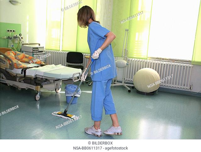 cleaning of the delivery room