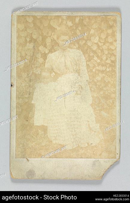 Photographic print of a woman and child, early 20th century. Creator: Unknown