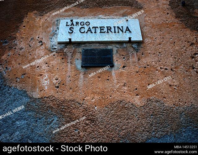 Largo, commemorative plaque, historic exterior wall of the church Chiesa di Santa Caterina, Taormina, Sicily, Italy