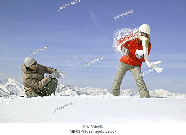 highland, couple, young,  Winter clothing, snowball battle, cheerfully, winters Austria, Jerzens, winter landscape, 20-30 years, friends, happily