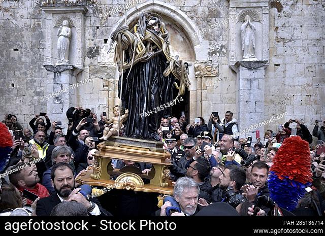 After two years of interruption due to the pandemic, the procession of snakes in Cocullo takes place on 1 May 2022.The Statue of Saint Domenico inside the...