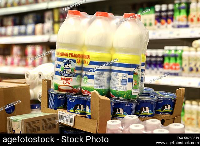 RUSSIA, RYAZAN - APRIL 7, 2023: Prostokvashino milk is on sale in a Globus hypermarket. The French multinational food company Danone plans to withdraw its...