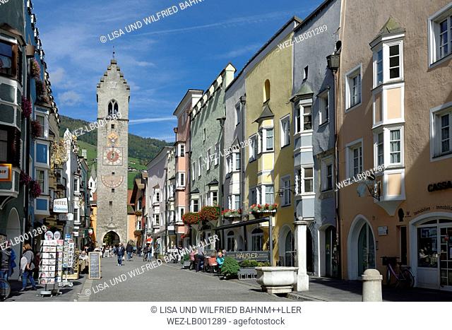 Italy, South Tyrol, Sterzing, Zwoelferturm in the old town