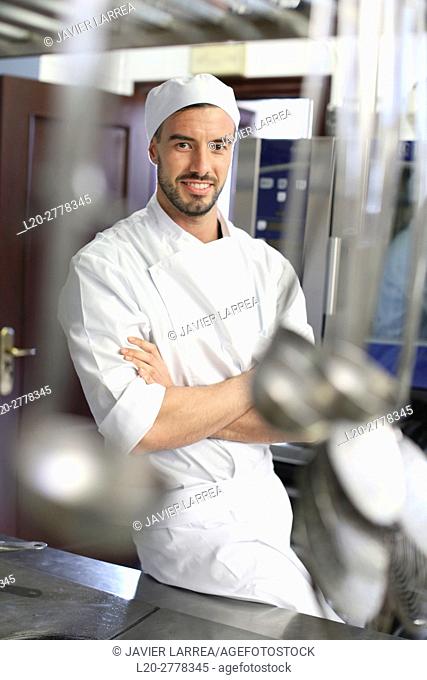 Chef, Cook in cooking school, Cuisine School, Donostia, San Sebastian, Gipuzkoa, Basque Country, Spain, Europe