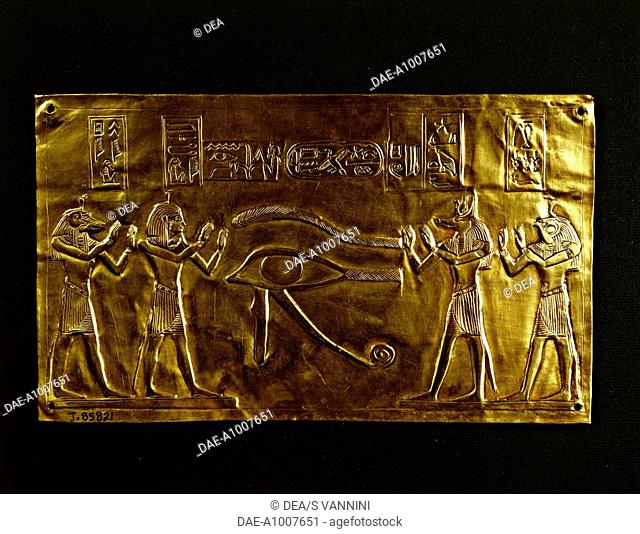 Egyptian civilization, Third Intermediate Period, Dynasty XXI, Kingdom of Psusennes I. Gold plate for the mummy of Psusennes I
