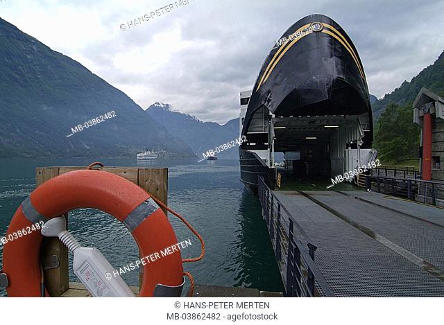 Norway, More og Romsdal, Geirangerfjord, ferry