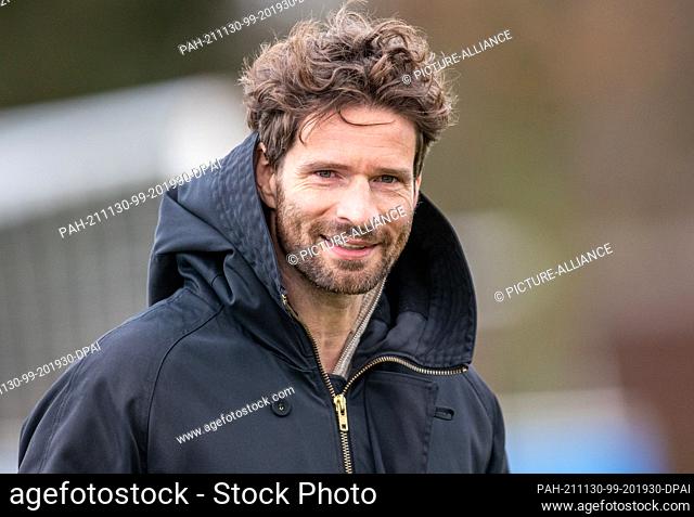 30 November 2021, Berlin: Arne Friedrich, Hertha BSC's sporting director, smiles during Hertha BSC's first training session after taking over from coach Korkut
