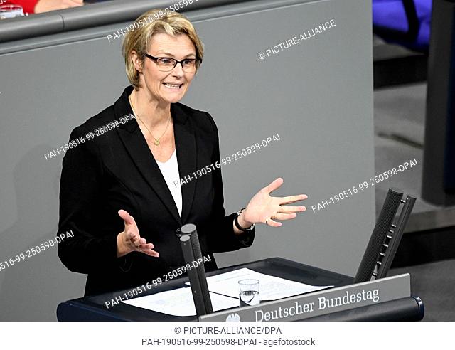 16 May 2019, Berlin: Anja Karliczek (CDU), Federal Minister of Education and Research, speaks at the 101st session of the Bundestag on the topic ""Amendment of...